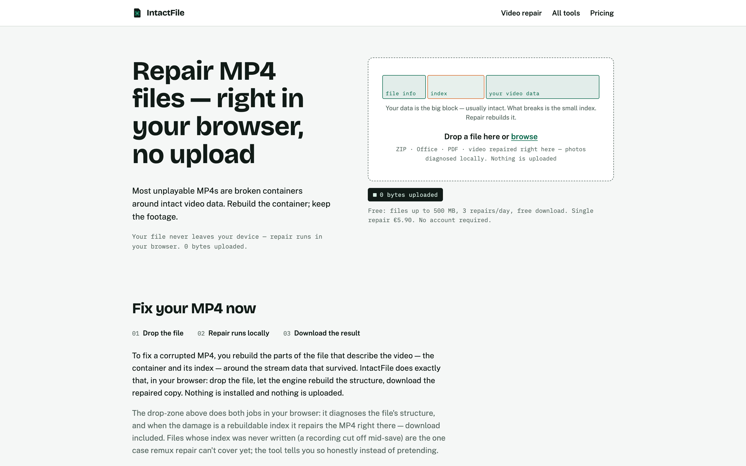 La página de aterrizaje /repair-mp4: «Repara archivos MP4 — directamente en tu navegador, sin subir nada» con el widget de reparación